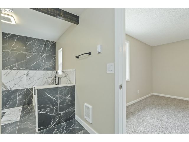 12905 Ne 36TH St, Vancouver, WA 98682