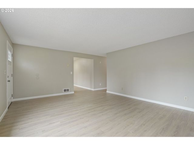 12905 Ne 36TH St, Vancouver, WA 98682