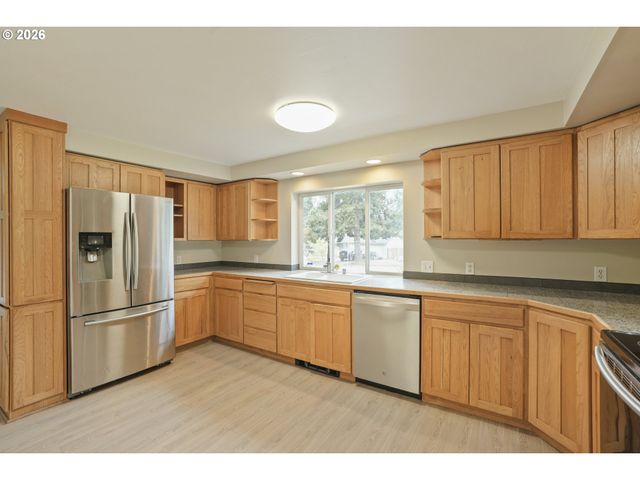 12905 Ne 36TH St, Vancouver, WA 98682