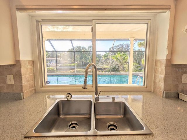 5456 AZURE WAY, Sarasota, FL 34242