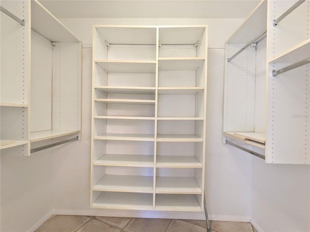 5456 AZURE WAY, Sarasota, FL 34242