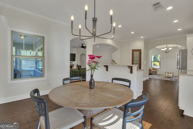 110 Sparrows Cove, Fayetteville, GA 30215