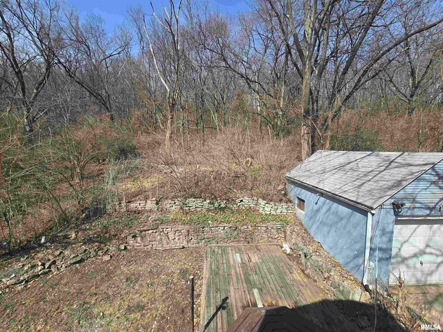 1915 E WASHINGTON Street, East Peoria, IL 61611