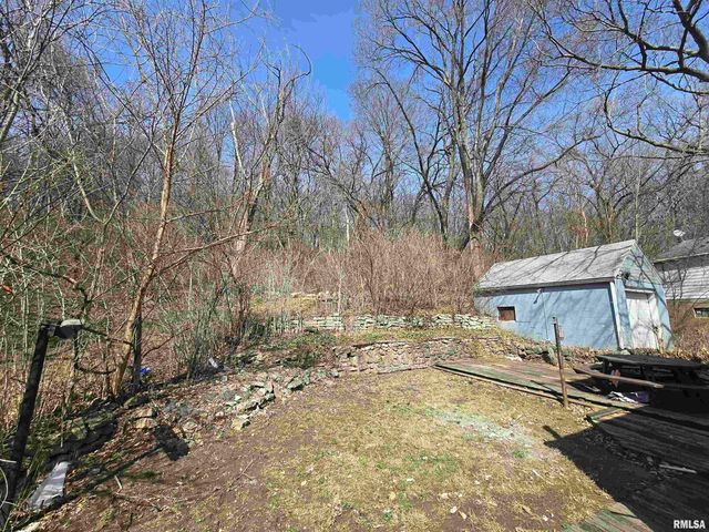 1915 E WASHINGTON Street, East Peoria, IL 61611