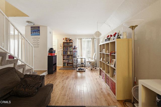 847 N Raymond Avenue 9A, Pasadena, CA 91103