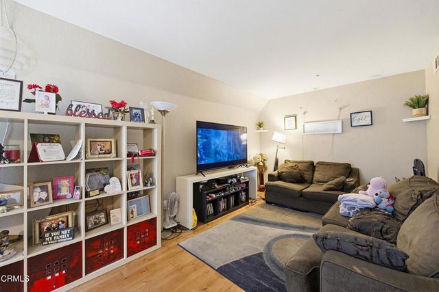 847 N Raymond Avenue 9A, Pasadena, CA 91103