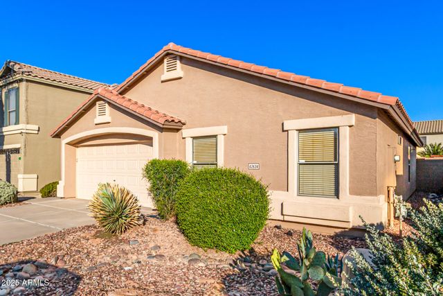 42634 W COLBY Drive, Maricopa, AZ 85138