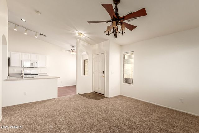 42634 W COLBY Drive, Maricopa, AZ 85138