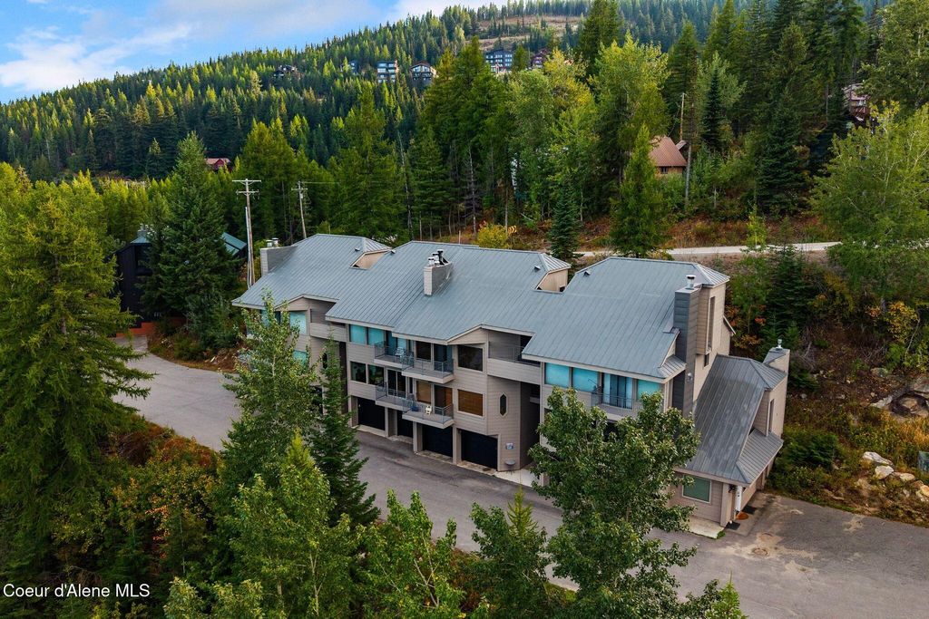 88 Blooming Flower CT, 303, Sandpoint, ID 83864 photo 2