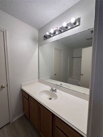 1315 E Brown Street, Wylie, TX 75098