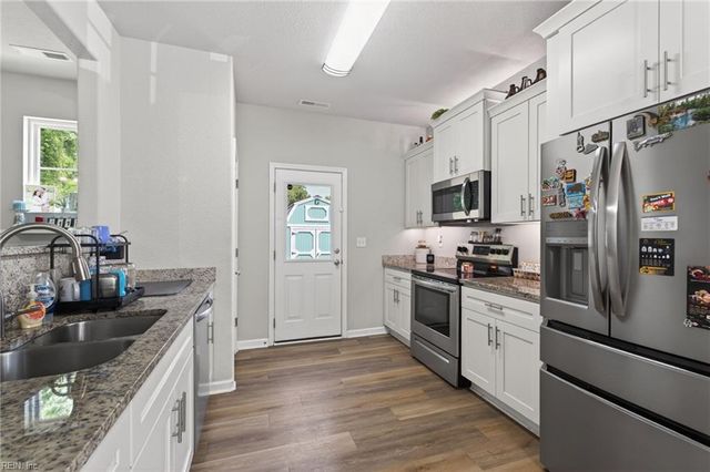 1214 Mount Horeb ST, Suffolk, VA 23434