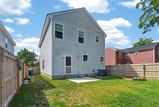 1214 Mount Horeb ST, Suffolk, VA 23434