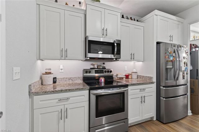 1214 Mount Horeb ST, Suffolk, VA 23434