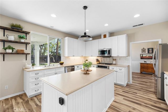 29687 Rossiter, Murrieta, CA 92563