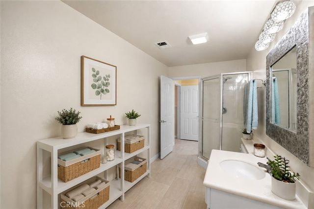29687 Rossiter, Murrieta, CA 92563