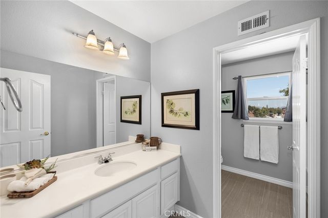 29687 Rossiter, Murrieta, CA 92563