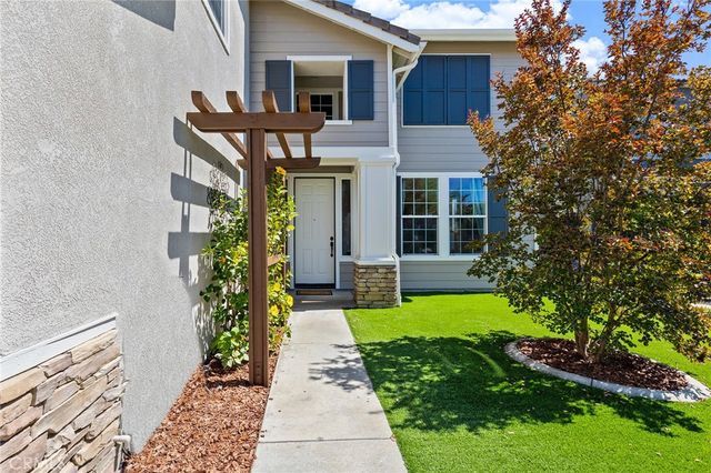 29687 Rossiter, Murrieta, CA 92563