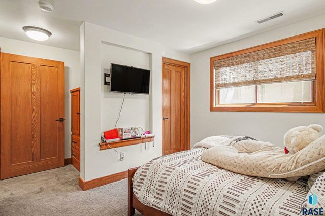 505 N Pasque Flower Trl Trail, Brandon, SD 57005