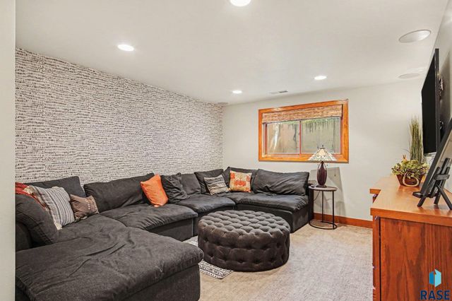 505 N Pasque Flower Trl Trail, Brandon, SD 57005