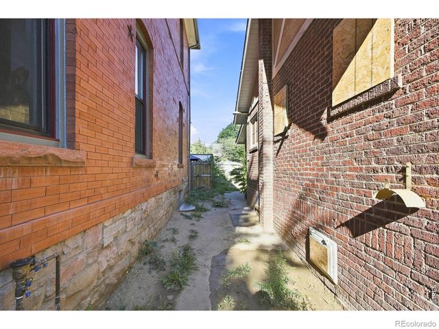 1445 Saint Paul Street, Denver, CO 80206