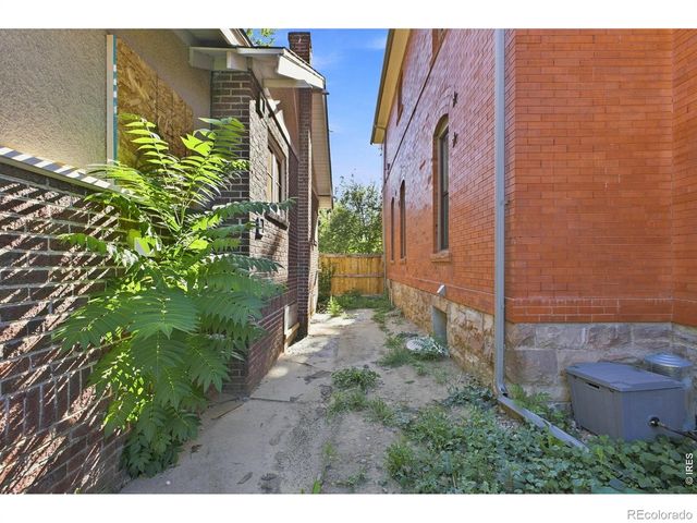 1445 Saint Paul Street, Denver, CO 80206