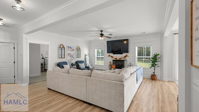 818 Kaitlyn Avenue, Odum, GA 31555