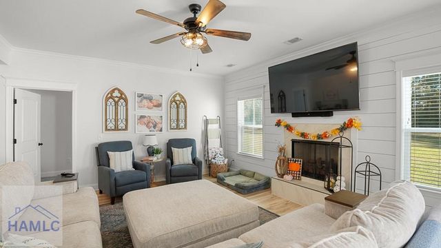 818 Kaitlyn Avenue, Odum, GA 31555