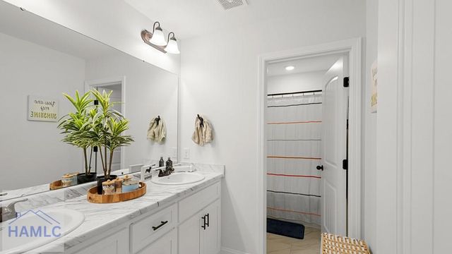 818 Kaitlyn Avenue, Odum, GA 31555