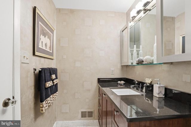 5 COLUMBINE CT, Baltimore, MD 21209