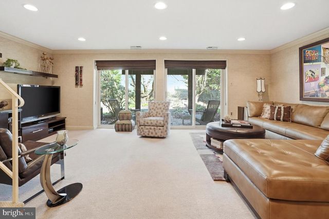 5 COLUMBINE CT, Baltimore, MD 21209