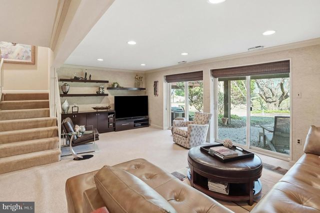 5 COLUMBINE CT, Baltimore, MD 21209