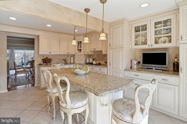 5 COLUMBINE CT, Baltimore, MD 21209