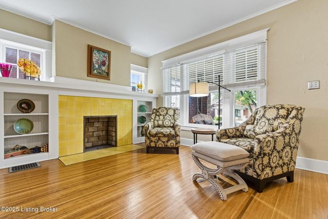 1860 Alfresco Pl, Louisville, KY 40205