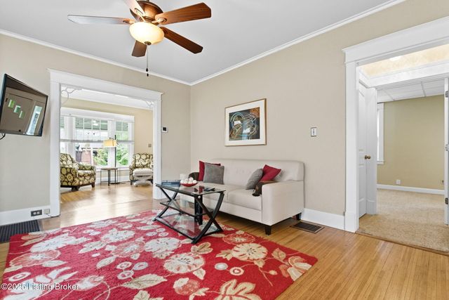 1860 Alfresco Pl, Louisville, KY 40205