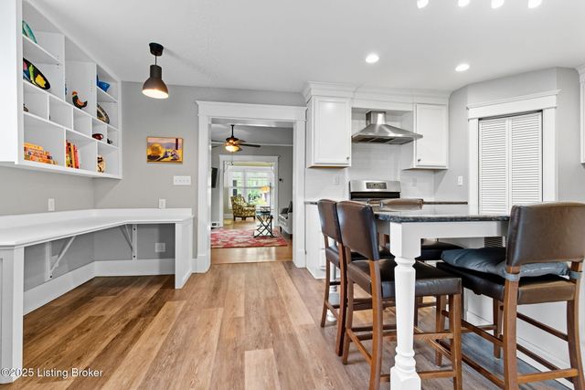 1860 Alfresco Pl, Louisville, KY 40205