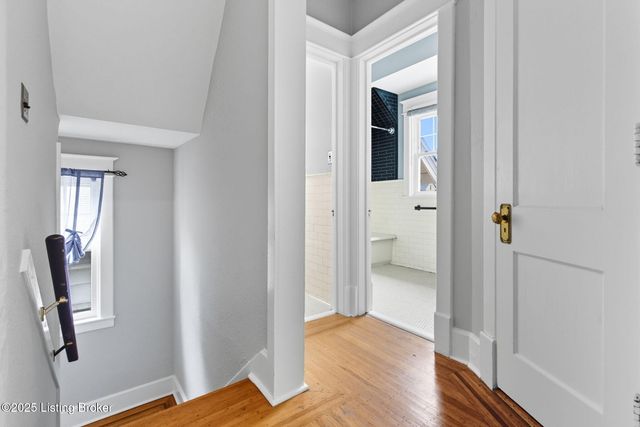 1860 Alfresco Pl, Louisville, KY 40205