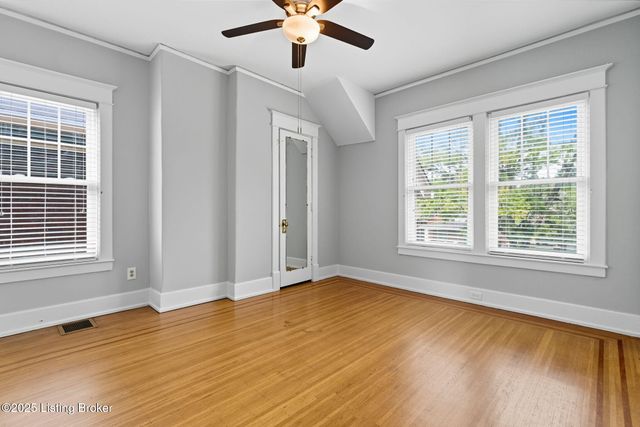 1860 Alfresco Pl, Louisville, KY 40205