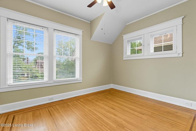 1860 Alfresco Pl, Louisville, KY 40205