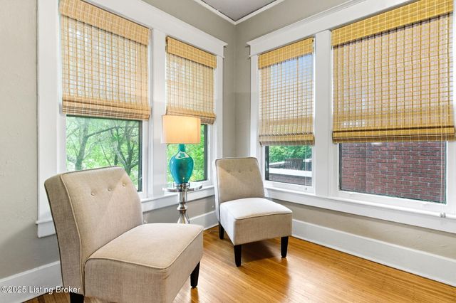 1860 Alfresco Pl, Louisville, KY 40205