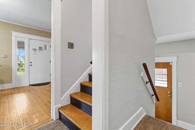 1860 Alfresco Pl, Louisville, KY 40205