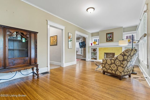 1860 Alfresco Pl, Louisville, KY 40205