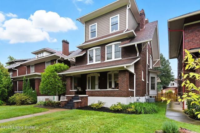 1860 Alfresco Pl, Louisville, KY 40205