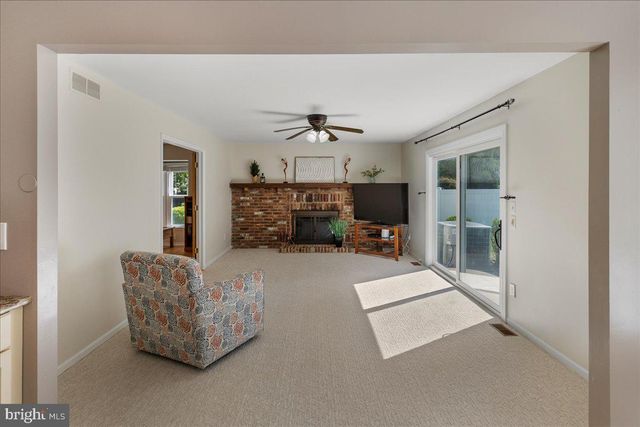 3 CARTWRIGHT DR W, Princeton Junction, NJ 08550