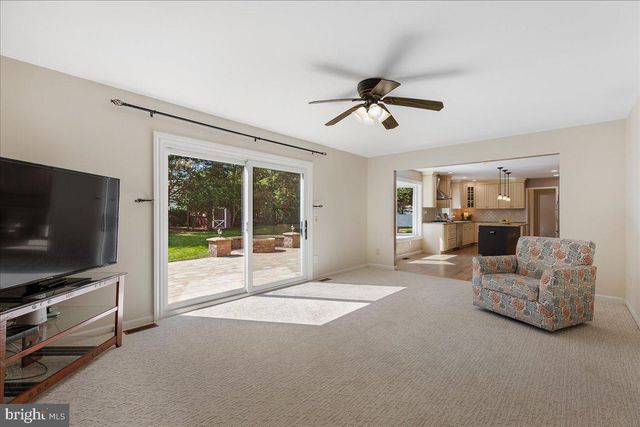 3 CARTWRIGHT DR W, Princeton Junction, NJ 08550