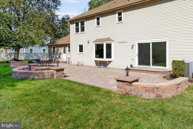 3 CARTWRIGHT DR W, Princeton Junction, NJ 08550