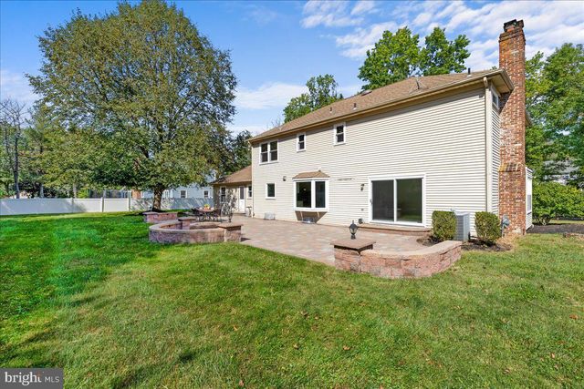 3 CARTWRIGHT DR W, Princeton Junction, NJ 08550