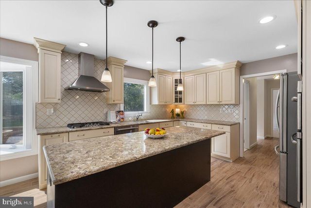 3 CARTWRIGHT DR W, Princeton Junction, NJ 08550