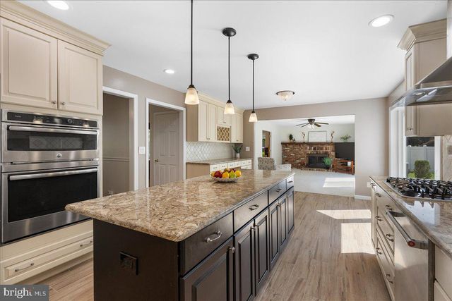 3 CARTWRIGHT DR W, Princeton Junction, NJ 08550