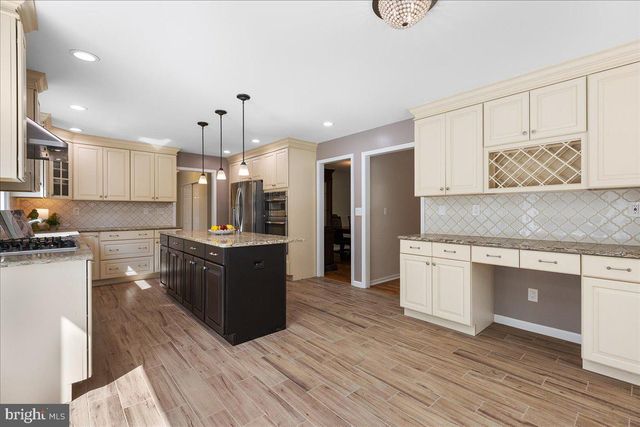 3 CARTWRIGHT DR W, Princeton Junction, NJ 08550