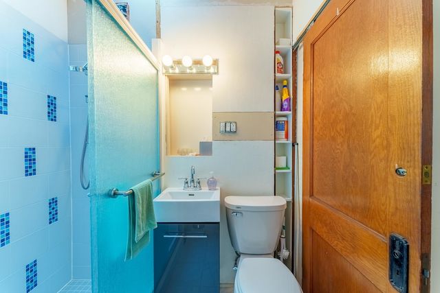 2555 N Mason Avenue, Chicago, IL 60639